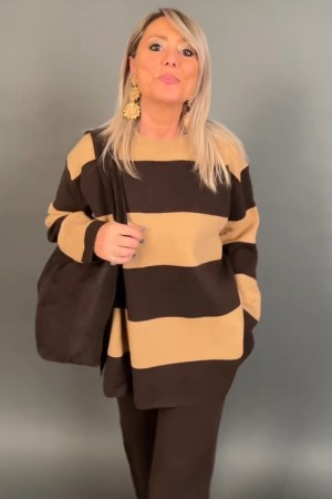 Coordinato Eleonora in maglia a righe Coordinato Eleonora in maglia a righe Coordinato Eleonora in maglia a righe