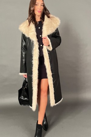 Cappotto lungo zaffiro in ecopelle e dettagli in ecopelliccia Cappotto lungo zaffiro in ecopelle e dettagli in ecopelliccia C...