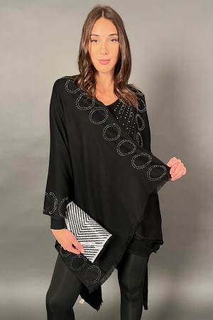 Mantella Mesu in maglia con motivi geometrici in perline sfrangiato sul fondo Mantella Mesu in maglia con motivi geometrici i...