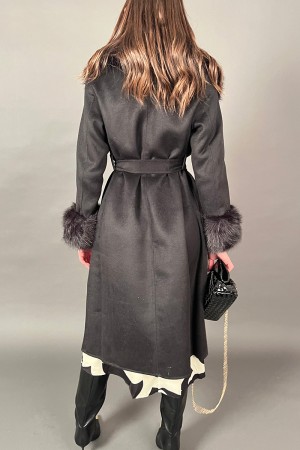 Cappotto Margherita con collo di ecopelliccia e polsini in ecopelliccia con cintura removibile Cappotto Margherita con collo ...