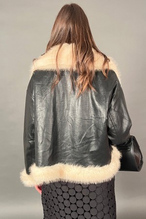 Giacca Missy in ecopelle reversibile ecopelliccia morbida  Giacca Missy in ecopelle reversibile ecopelliccia morbida  Giacca ...