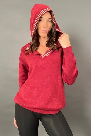 Maglia Francesca con cappuccio e pietre di strass  Maglia Francesca con cappuccio e pietre di strass  Maglia Francesca con ca...