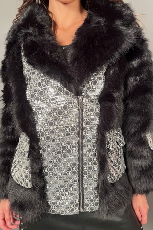 Ecopelliccia Selly con inserti in paillettes  Ecopelliccia Selly con inserti in paillettes  Ecopelliccia Selly con inserti in...