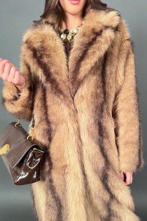 Ecopelliccia Brown modello lungo  Ecopelliccia Brown modello lungo  Ecopelliccia Brown modello lungo
