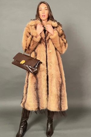 Ecopelliccia Brown modello lungo  Ecopelliccia Brown modello lungo  Ecopelliccia Brown modello lungo