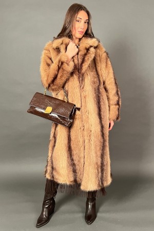 Ecopelliccia Brown modello lungo  Ecopelliccia Brown modello lungo  Ecopelliccia Brown modello lungo