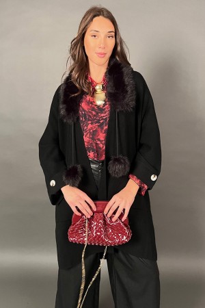 Cardigan in maglia Olivia con con collo e pon pon di ecopelliccia  Cardigan in maglia Olivia con con collo e pon pon di ecope...