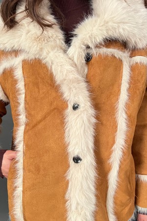 Veste de loys en éco-samoscus avec des détails écologiques et des boutons de centis noirs 