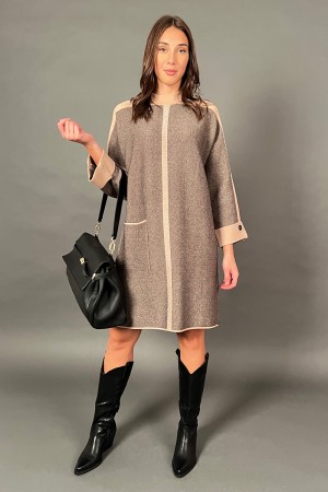 Vestido corto de vientre con líneas adornadas con lentejuelas 