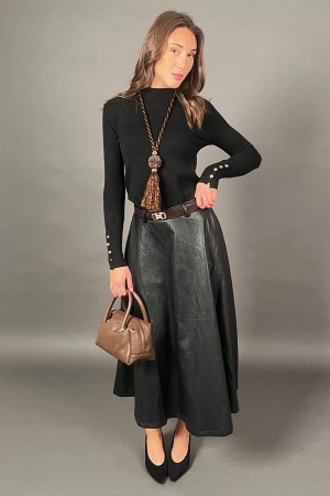 Samira-Rock in Öko-Leder mit einem abgestimmten Gürtel mit Golddetails