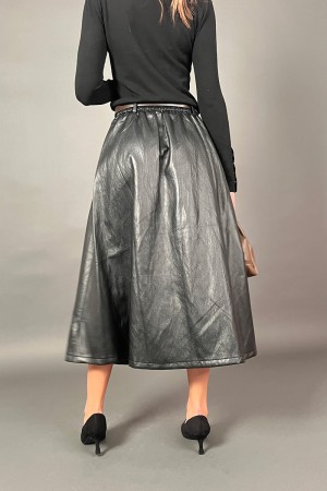 Jupe Samira en Cuir Eco-Cuir avec une ceinture assortie avec des détails en or