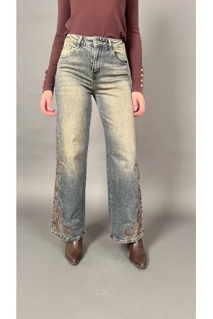 Jeans vache garçon avec inserts Détail en cuir écologique