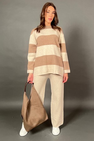 Coordinó Eleonora en tejido a rayas