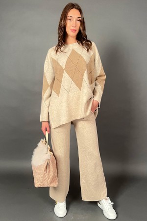 Jasmine coordonné tricoté avec pantalon de losange et pull fantastique