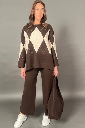 Coordinated jasmine knitted with fantasy rhombus trousers and sweater