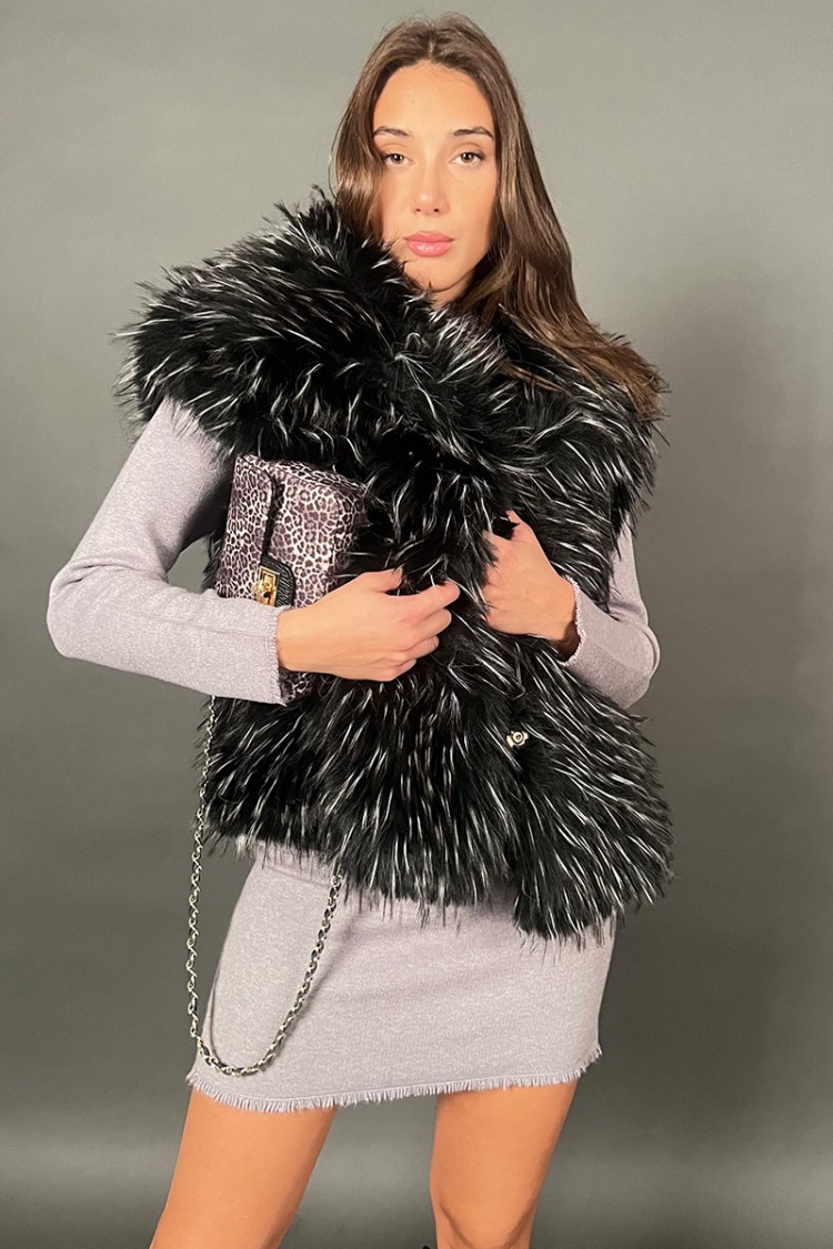 Gilet Pianeta in ecopelliccia a pelo lungo  Gilet Pianeta in ecopelliccia a pelo lungo  Gilet Pianeta in ecopelliccia a pelo ...