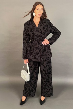 Coordinated Florensa jacket and trousers with velvet floral embroidery