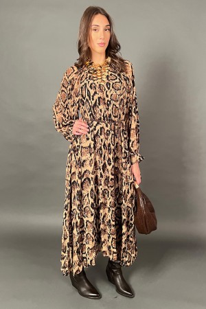 Langes Federkleid in der Tierphantasie mit kombiniertem Gürtel mit Golddetails