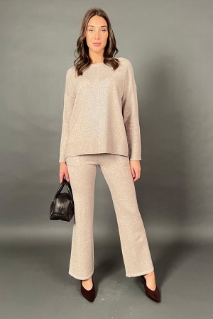 Coordinated Anastasia in shirt with Svaroski